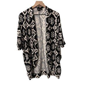 Eye Candy Size Small Womens Black & White Open Front Shirt #Q-5-18-10